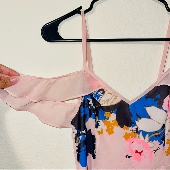 Express NWOT Pink Floral Dress - Picture 5 of 11